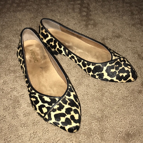 leopard vionic shoes